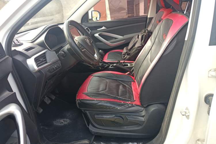 Used Baojun 530 2020 1.5T Manual Comfort Version 6 Seats