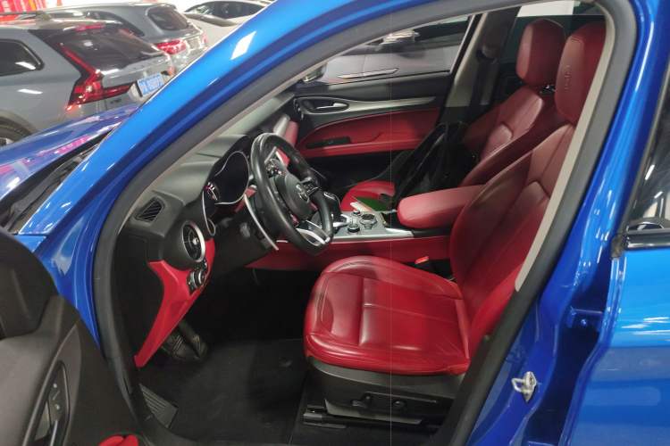 Used Alfa Romeo Stelvio 2020 2.0T 280HP Luxury Edition
