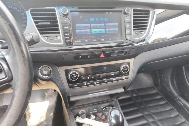 Used Hyundai Mistra 2014 1.8L Automatic Deluxe DLX Model
