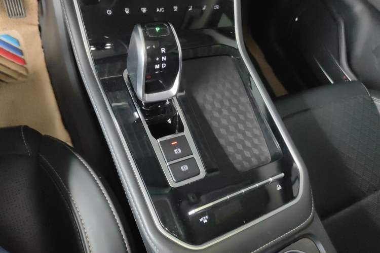 Used Chery Tiggo 8 2022 1.5 TCI Automatic Exclusive Edition 5 Seats Gear Lever