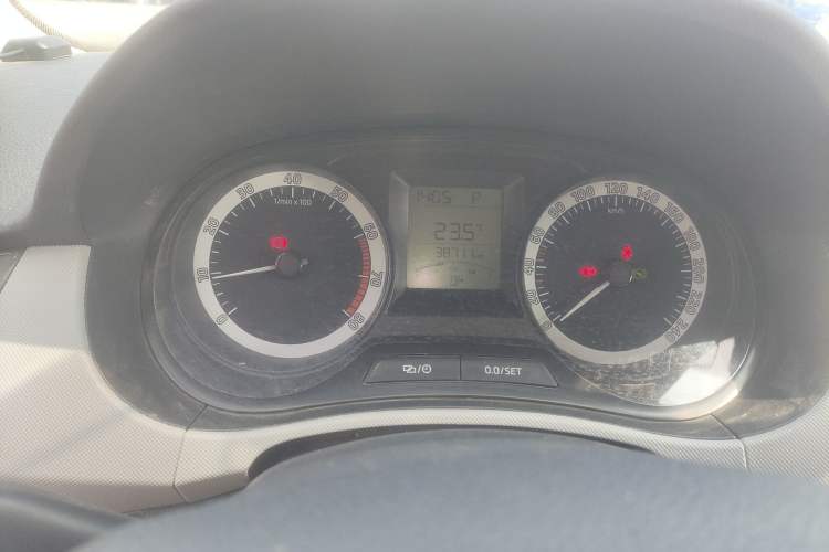 Used Skoda Fabia 2016 1.4L Automatic Car Enjoy Edition