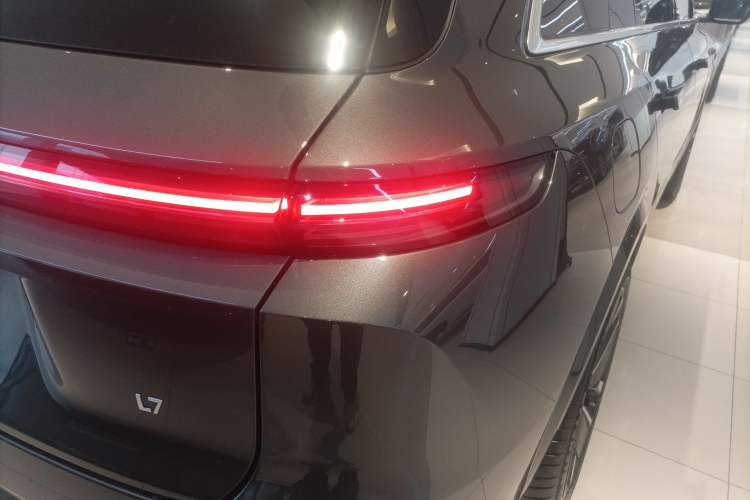 Used Li Auto L7 2025 Ultra Smart Refreshed Edition