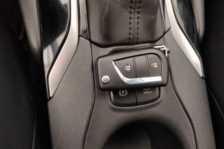 Used Toyota FRONTLANDER 2024 2.0L CVT Elite Edition Vehicle Key