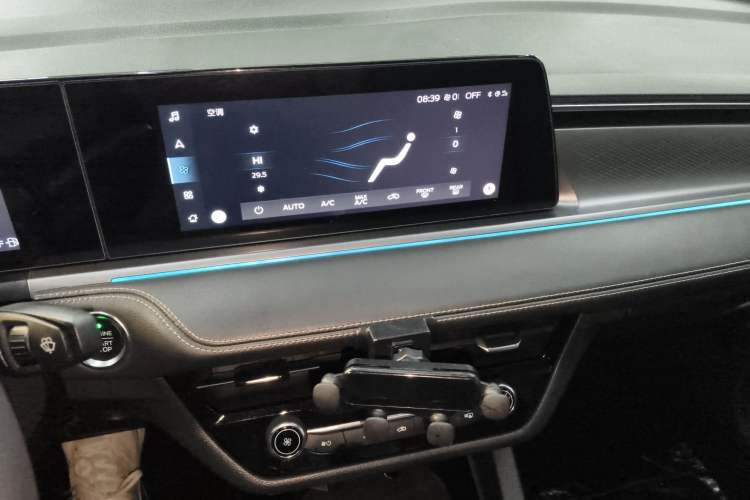 Used Ford Escort 2021 1.5L Automatic Diamond Edition Audio And AC Panel