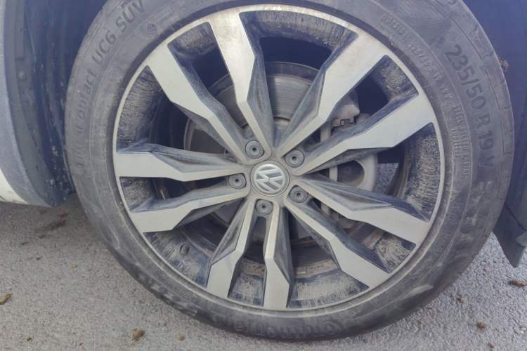 Used Volkswagen Tayron 2019 380TSI Four-Wheel Drive R-Line China VI-standard Right Front Wheel Hub