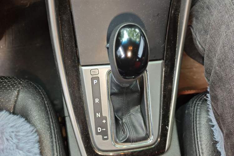 Used Hyundai Elantra (5th Generation / Langdong) 2012 1.6L Automatic Leading Model
