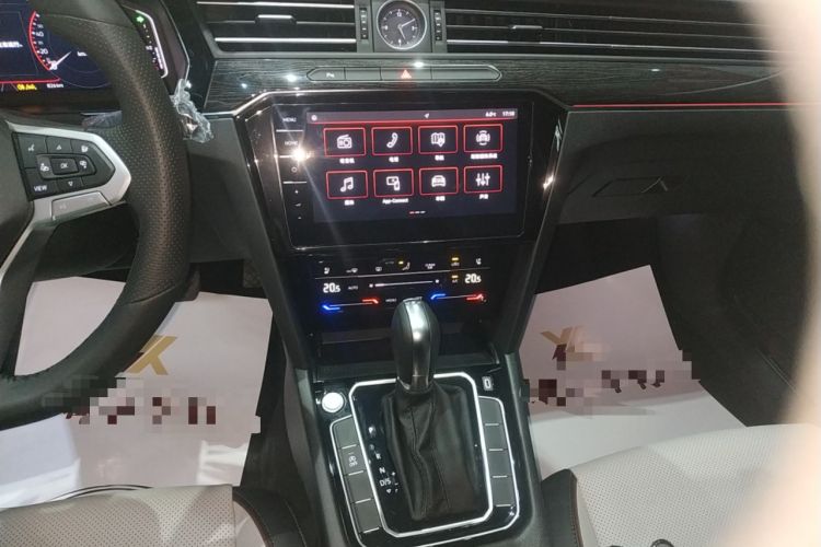 Used Volkswagen Magotan 2026 30 Million Vehicles Selected Model 380TSI DSG Luxury Edition