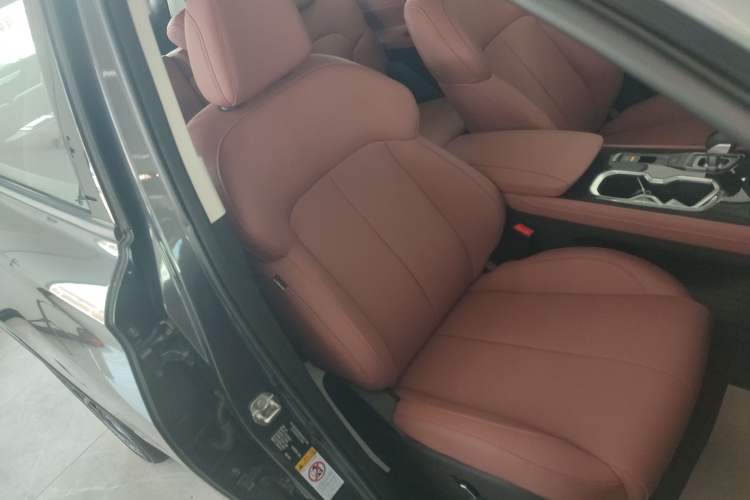 Used CHANGAN CS75 2026 Model PRO 1.5T DCT Prestige 7-Seater Right Front Seat