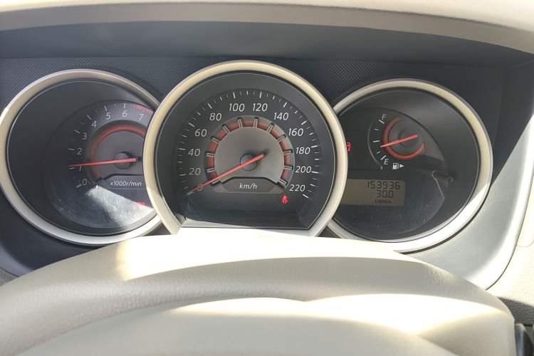 Used Nissan Sylphy 2012 Classic 1.6XE Manual Comfort Edition Instrument Cluster