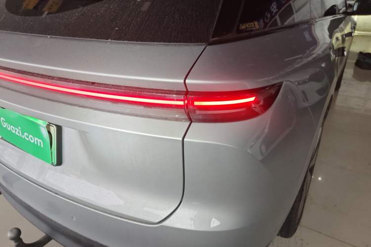 Used Li Auto i6 2025 Model Four-Wheel-Drive Standard Type