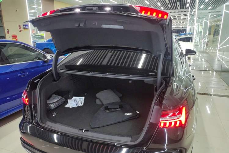 Used Audi A6L New Energy 2022 55 TFSI e quattro Trunk