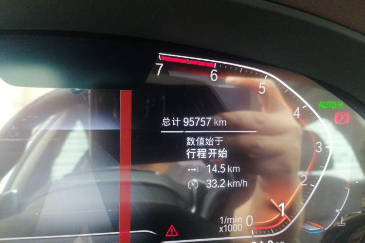 Used BMW 5 Series 2020 530Li Luxury Edition Premium Package Odometer Close Up