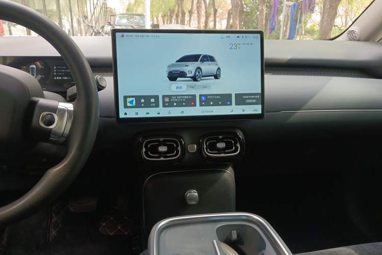 Used AION UT 2025 420 Smart Edition Audio And AC Panel