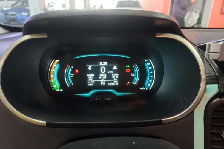 Used Chery Little Ant 2021 200 000 Yuan Ant Fan Edition Energized Version NMC Lithium Battery 408 km