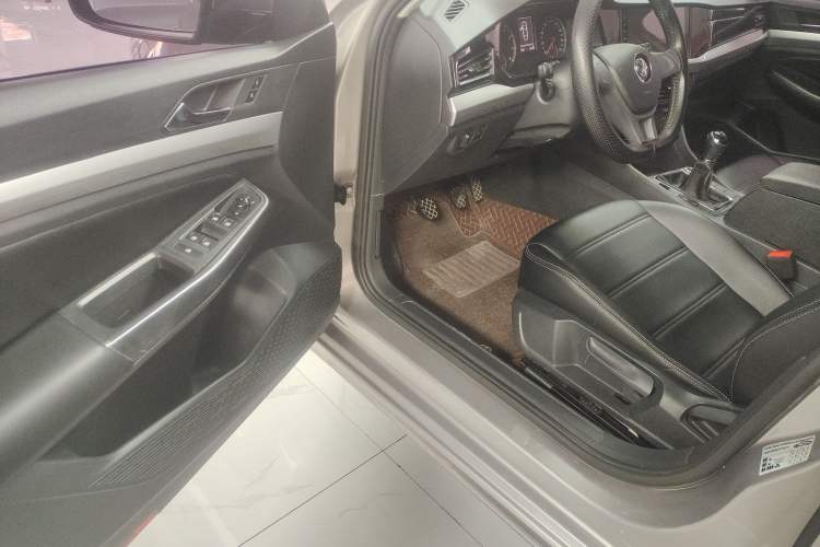 Used Volkswagen Bora 2019 1.5L Manual Fashion Edition Driver Seat