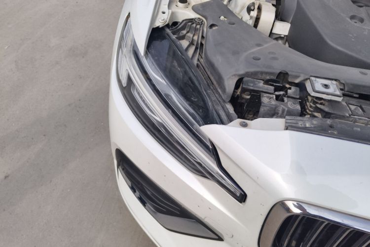 Used Volvo S60 2024 B4 Zhiyi Luxury Edition Right Front Headlight