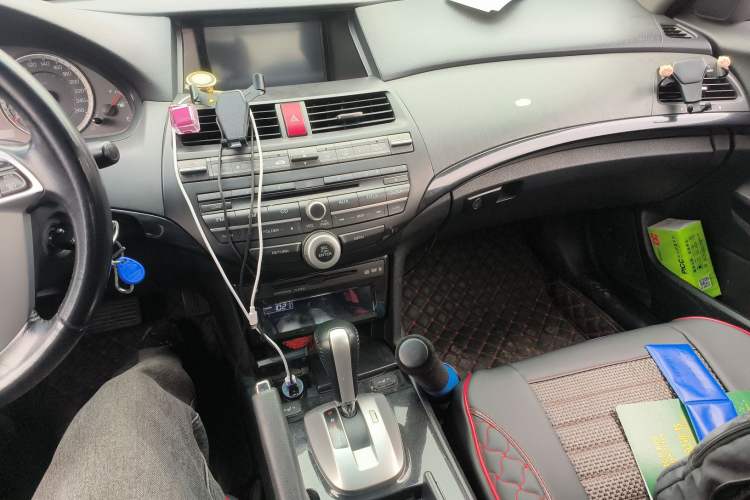 Used Honda Accord 2013 2.0L SE
