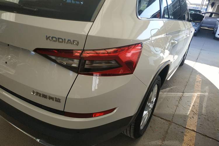 Used Skoda Kodiaq 2017 TSI330 7-Seater Two-Wheel-Drive Luxury Edition
