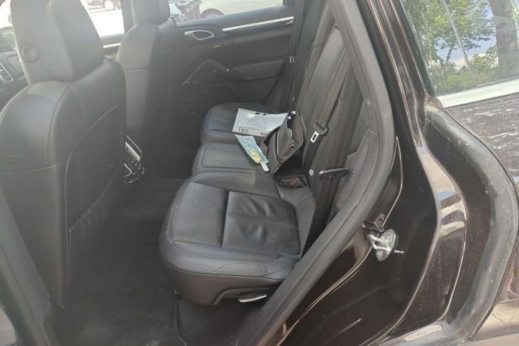 Used Porsche Cayenne 2014 Cayenne Platinum Edition 3.0T
