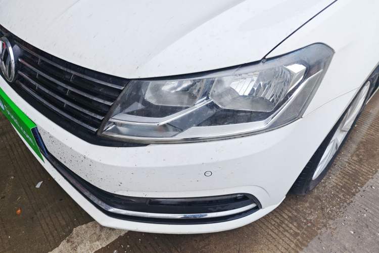 Used Volkswagen Lavida 2017 1.6L Manual Comfort Edition Left Front Headlight