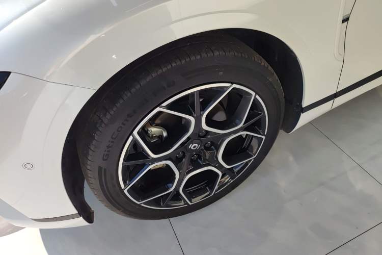 Used CHANGAN NEVO A07 2025 All-Electric "True Fragrance" Edition 710-Mile Long-Range Version Left Front Wheel Hub