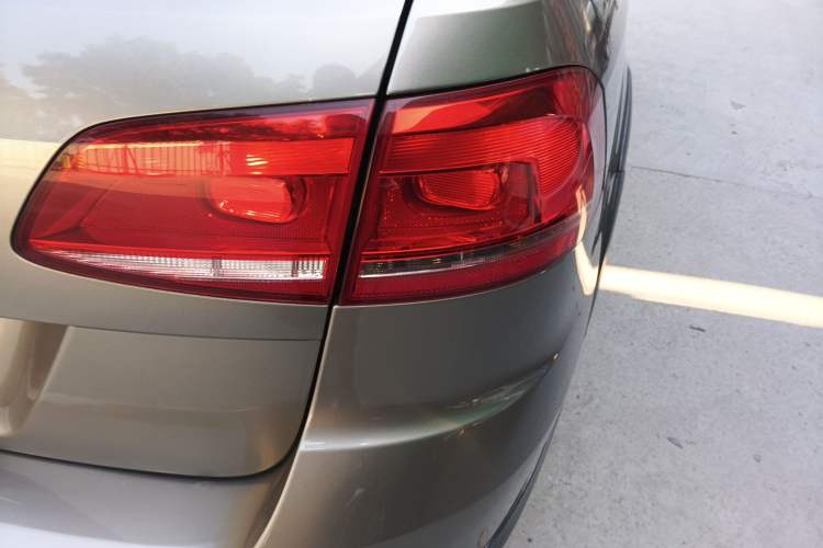 Used Volkswagen Magotan (Import) 2012 Travel Edition 2.0 TSI 4x4 Comfort Version