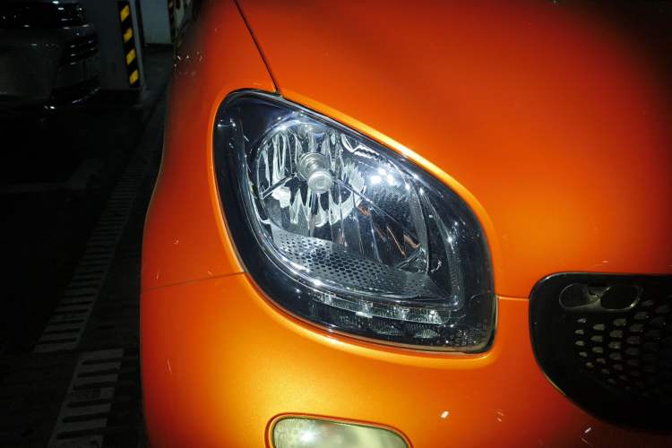 Used smart fortwo 2015 1.0L 52 kW Hardtop Passion Edition