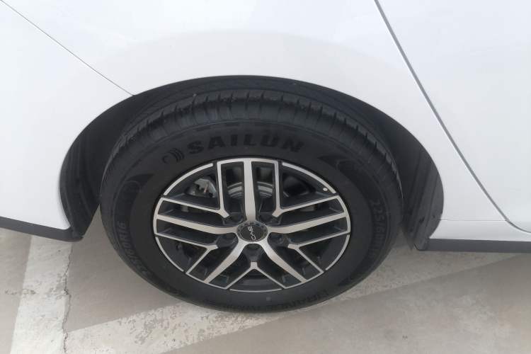 Used BYD Seal 05 DM-i 2025 DM-i Intelligent Drive 120KM Flagship Model
