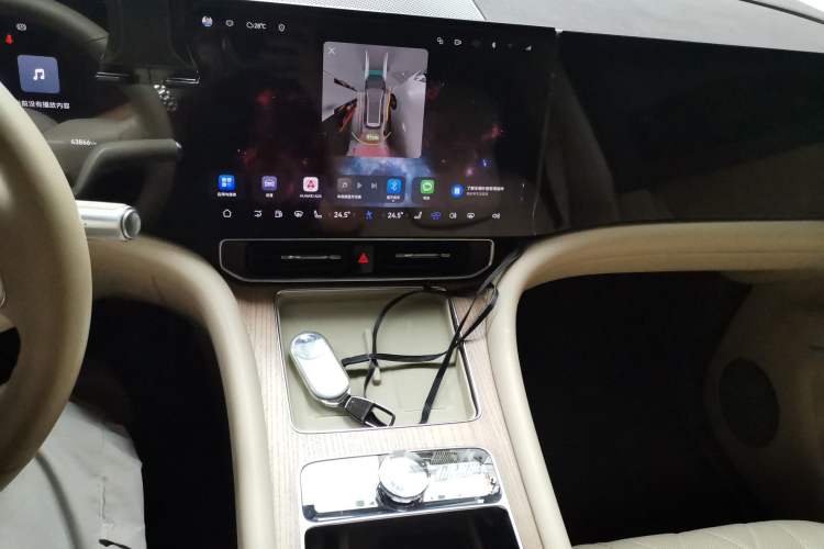 Used Hima AITO M9 2024 Range-Extended Ultra Version 52 kWh 6-Seater Model Audio And AC Panel