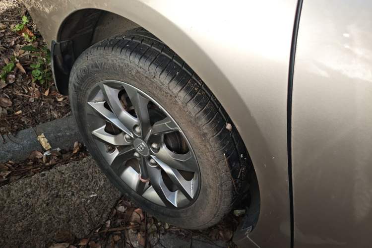 Used Geely Auto Emgrand GL 2017 1.8L Manual Elite Model