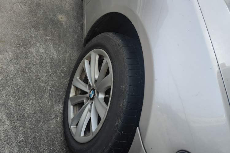 Used BMW 5 Series 2012 523Li Luxury Model
