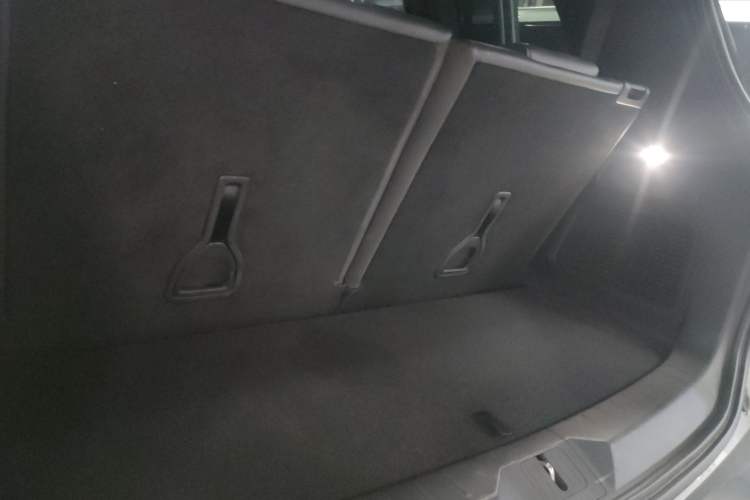 Used GAC Trumpchi GS8 2022 Linghang Series 2.0 TGDI Two-Wheel Drive Luxury Smart Connectivity Version (6 Seats) Trunk