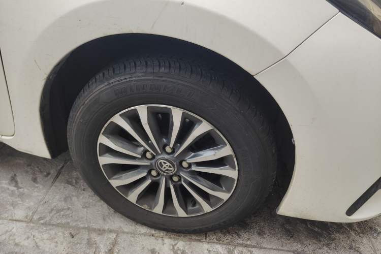 Used Toyota Corolla 2017 Revised Version 1.2T S-CVT GL Right Front Wheel Hub