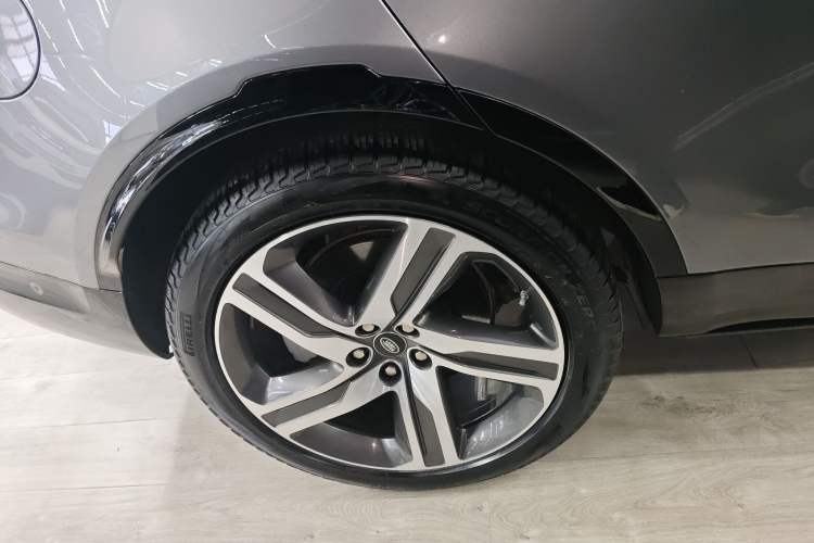 Used Land Rover Discovery 2021 360 PS R-Dynamic HSE Right Rear Wheel Hub