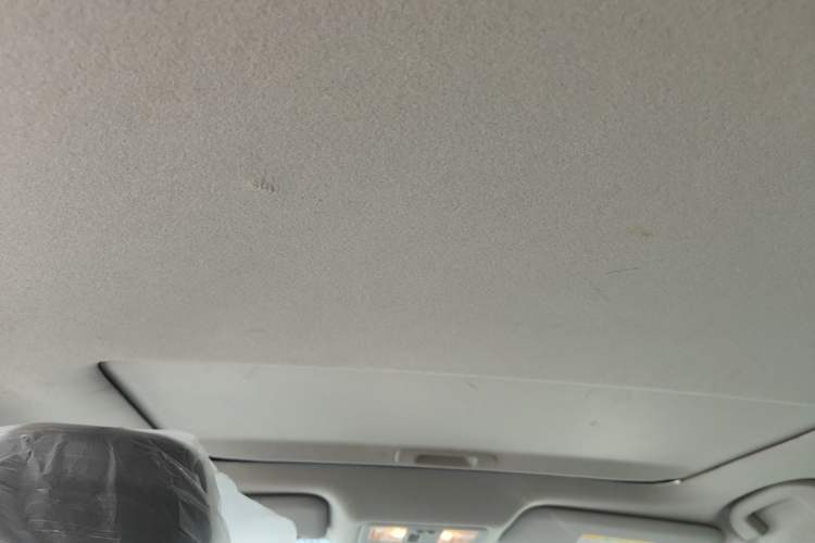 Used Nissan Lannia 2016 1.6L CVT Smart Cool Edition Headliner