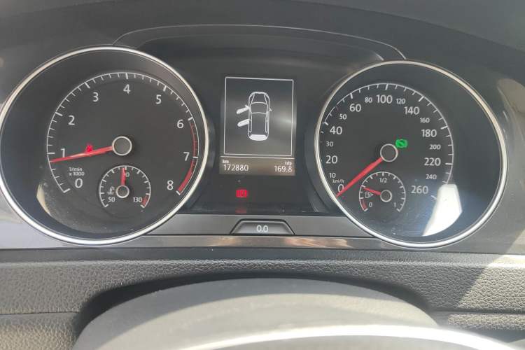 Used Volkswagen Golf 2017 230TSI Automatic Luxury Million-Vehicle Commemorative Edition