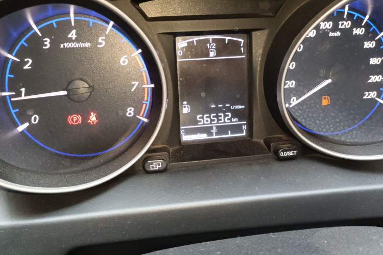 Used FORTHING Joyear X5 2013 1.6L Manual Luxury Model China IV Standard Odometer Close Up