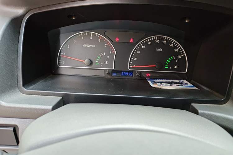 Used Dongfeng Shuaike 2011 1.6L Manual Comfort 7-Seater