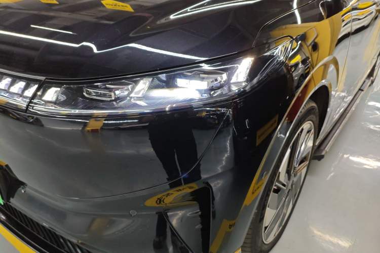 Used Dongfeng eπ eπ008 2025 210Max Range-Extended Version 5 Seats Left Front Headlight