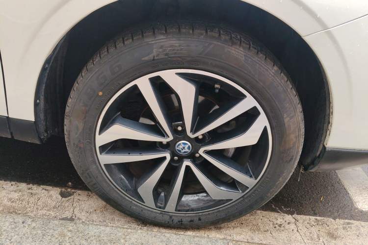 Used Venucia T90 2018 2.0L CVT Smart Connect Luxury Edition China V Standard
