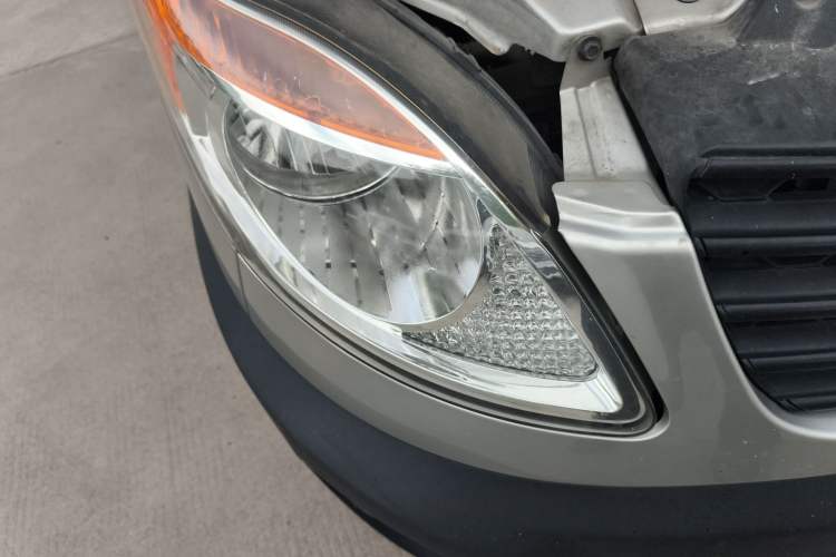 Used JAC Group Sunray 2022 2.0T Fuel-Efficient King PLUS Express Version Mid-axle 5-6 Seats HFC4DB3-2E4
