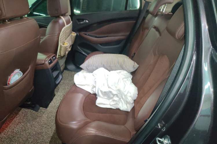 Used Buick Envision 2016 20T Two-Wheel-Drive Elite Model