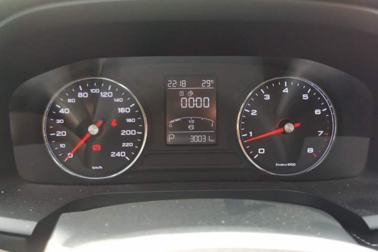 Used Roewe i6 2020 PLUS 1.6L CVT 4G Connected Glory Flagship Edition