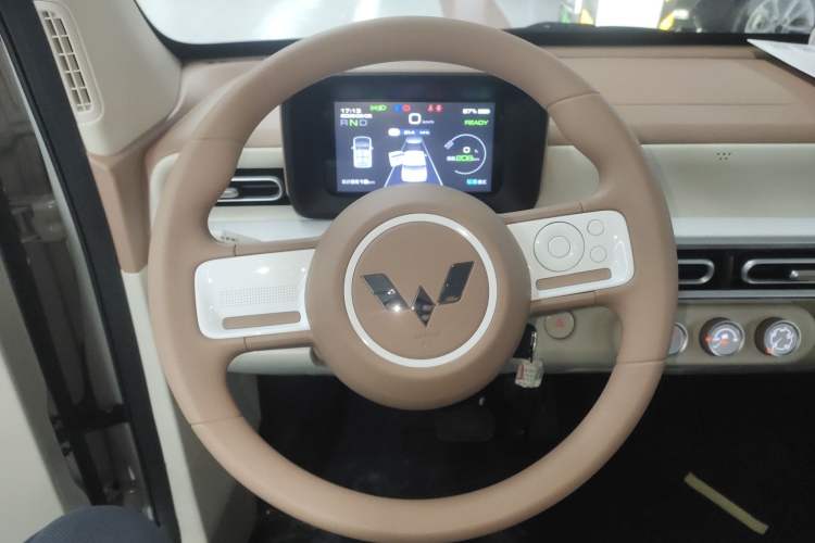 Used Wuling Hongguang MINIEV 2024 3rd Generation 215km Youth Edition
