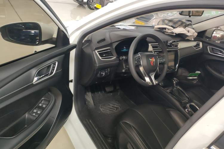 Used Roewe i5 2020 1.5L Automatic 4G Connect Luxury Flagship Edition