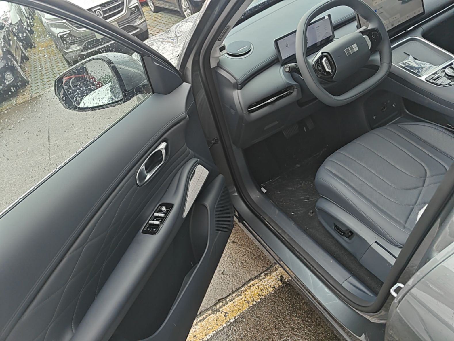 Geely Galaxy Xingjian 7 EM-i 2026 Model 135km Smart Navigation Version — снимка 18
