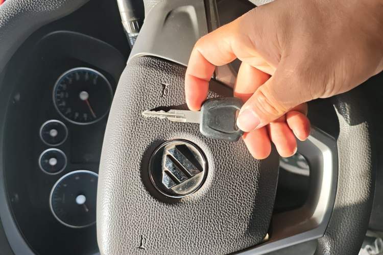 Used Foton Toano 2019 2.5T Multi-Function Long-Wheelbase Mid-Height 5-7 Seater 4J25TC3