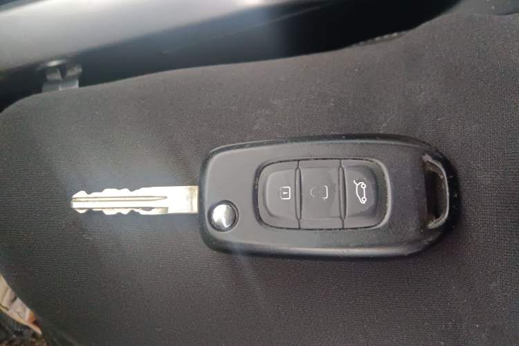 Used Renault Kadjar 2016 2.0L Two-Wheel Drive Comfort Edition Interior 1