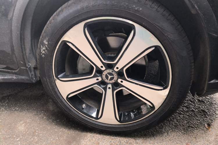 Used Mercedes-Benz GLC 2022 Refreshed GLC 300 L 4MATIC Dynamic Edition Prestige Version Right Front Wheel Hub