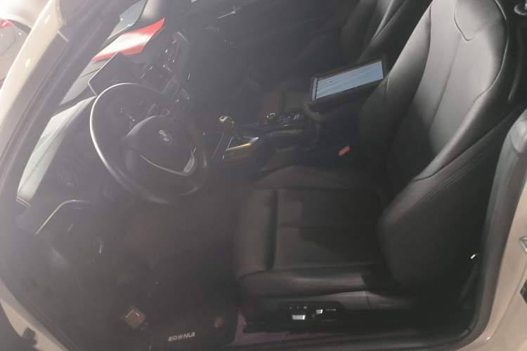 Used BMW 2 Series (Import) 2019 225i Convertible Coupe Sports Design Package